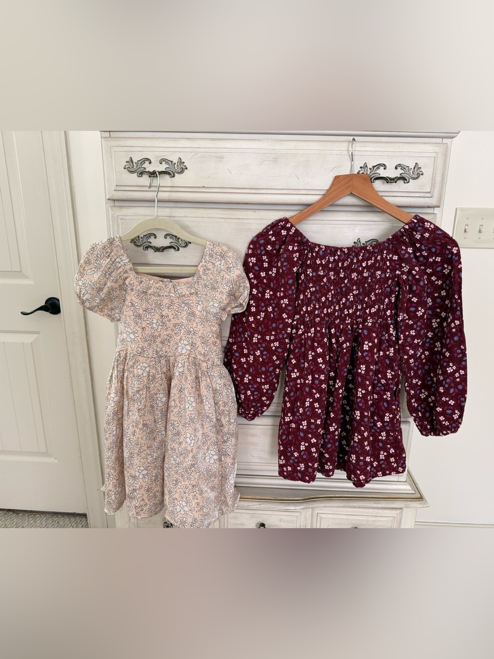 Tahari Bundle of 2 dresses Burgundy Floral Smocked Peasant Size 4T